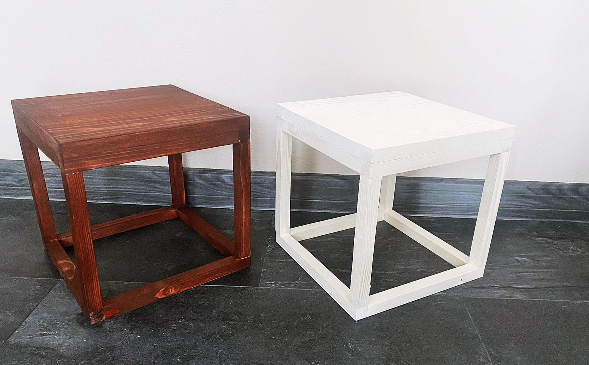 Drewniana podstawka pod kwiaty - elegancki kwietnik i doniczka dekoracyjna 25x25 cm - obrazek 2