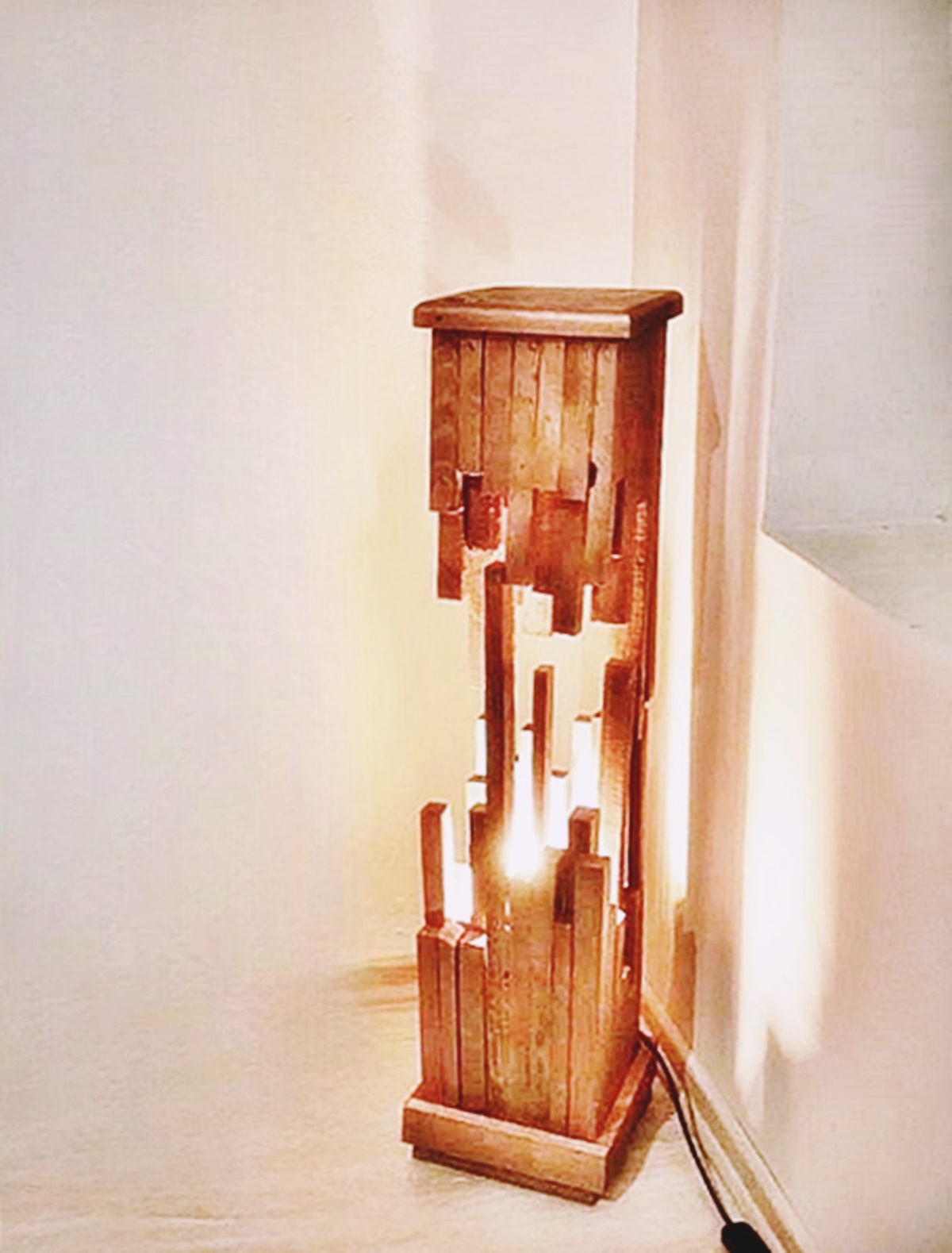 Nowoczesna Drewniana Lampa - Naturalne Oświetlenie z Litego Drewna - obrazek 8