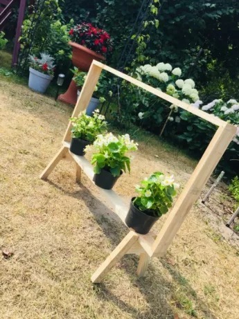 Duży drewniany kwietnik z litego drewna – stojak na kwiaty, półka ogrodowa - obrazek 3