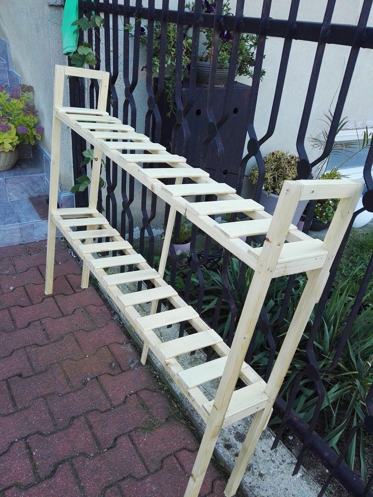 Wąski regał balkonowy na kwiaty - drewniana podstawka na doniczki - obrazek 3