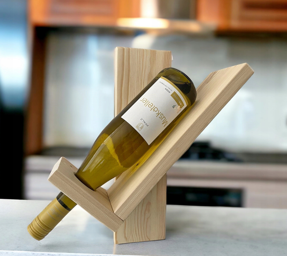 Drewniany stojak na wino - rustykalny wieszak na butelki do kuchni i baru - obrazek 4