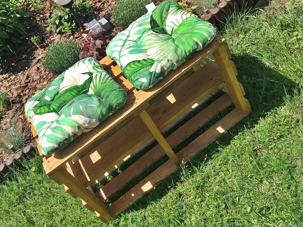 Drewniana Pufa Ogrodowa z Półką – Wielofunkcyjne Siedzisko do Domu i Ogrodu