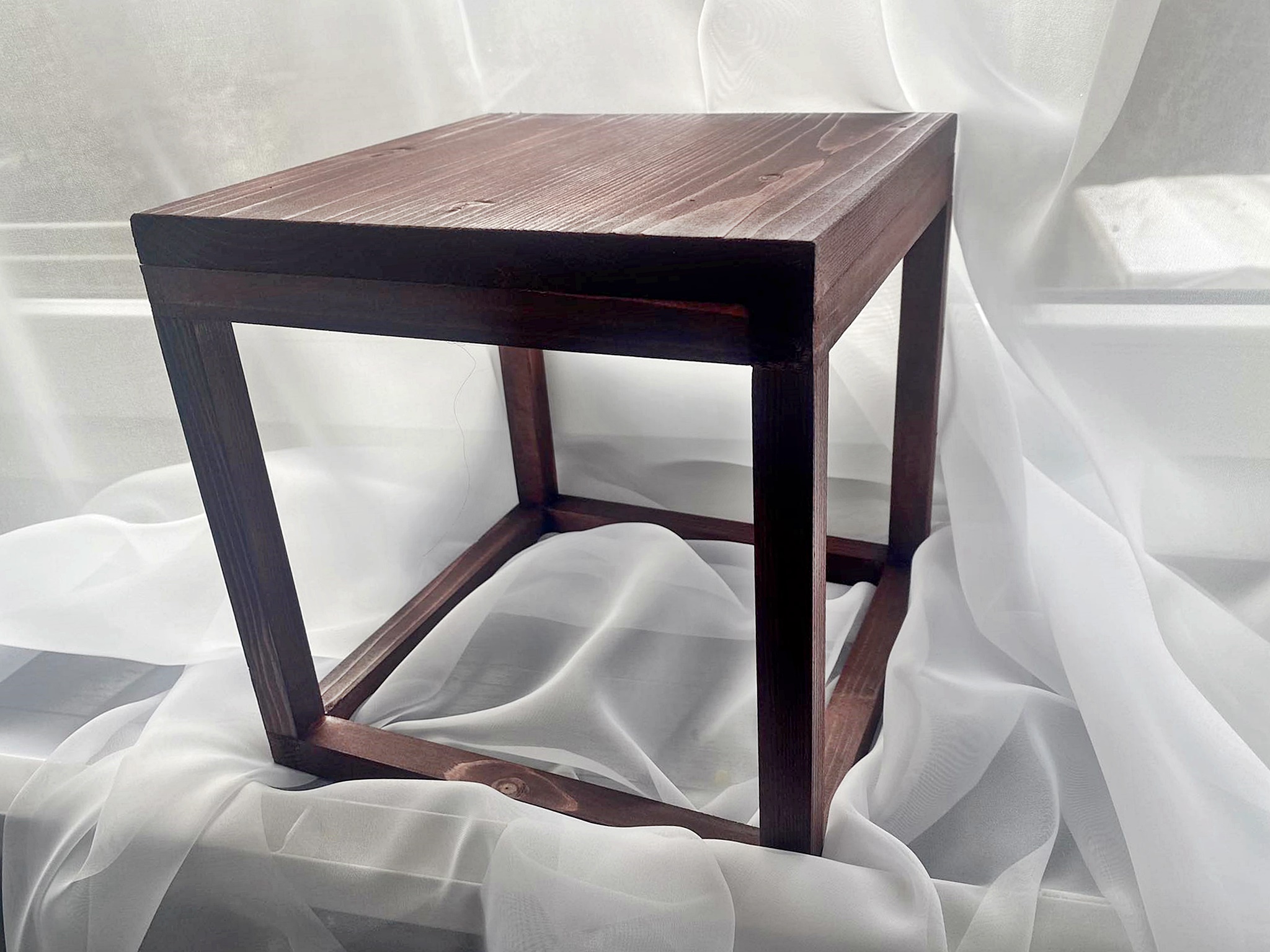 Drewniana podstawka pod kwiaty - elegancki kwietnik i doniczka dekoracyjna 25x25 cm - obrazek 9