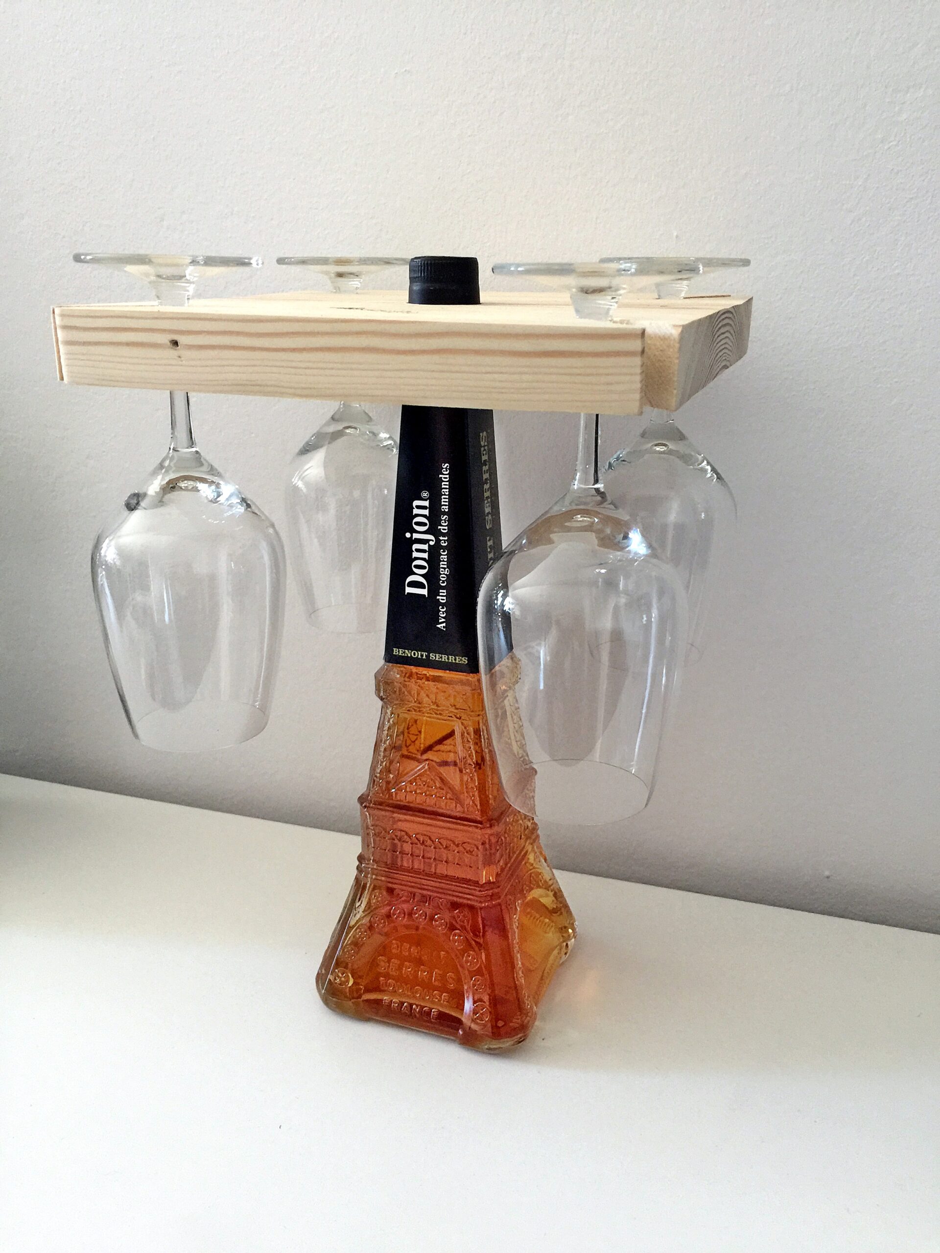 Drewniana półka na wino i kieliszki – naturalny stojak do kuchni i salonu - obrazek 6